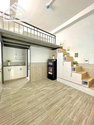 Beautiful new home full of furniture