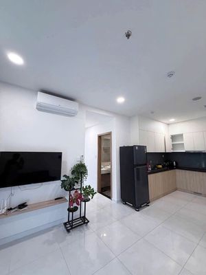 Central building, Wu Wujie, District 1: Three bedrooms, new furniture, 92 meters, 16 million.