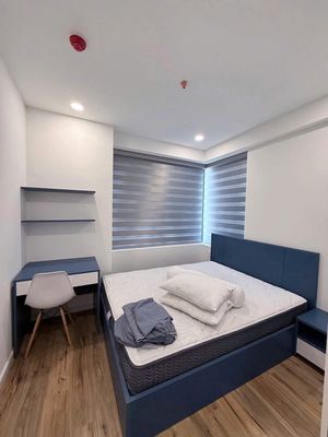 Central building, Wu Wujie, District 1: Three bedrooms, new furniture, 92 meters, 16 million.