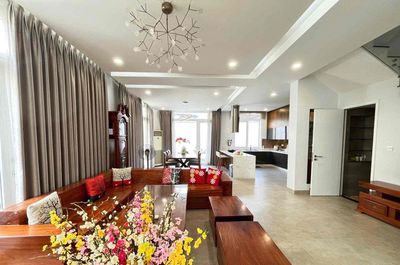The Venica villa, area 246 meters, view pools for 70 million a month.