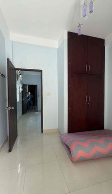 A big family bedroom in the heart of District 4.