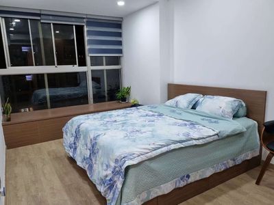 Midtown apartment, 7th District. High-end furniture. 85 meters, two bedrooms. The rent is only 24 million a month.