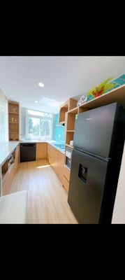 Rent America's apartment, pmh. It's 100 percent, 126 meters, three bedrooms, high-end furniture. 22 million a month.