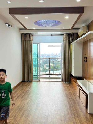 Rent a Carillon 1 apartment.