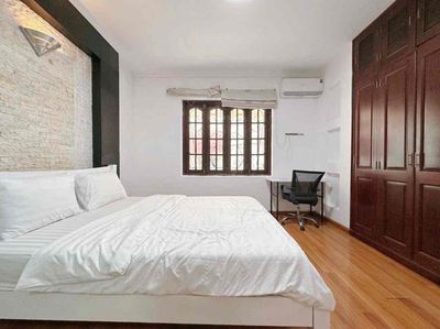 The two bedrooms, 80 meters, Nguyễn Văn Hưởng, Thảo Điền, District 2.