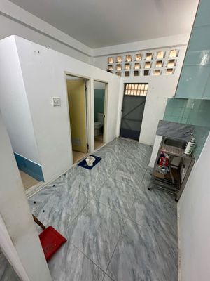 The Hàn Hải Nguyên truckhouse three-story five-room bathroom 3-million-millionth floor.