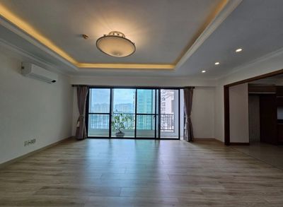 Three rooms, 120 M2, cantavil An Phú, 20 million, no furniture.