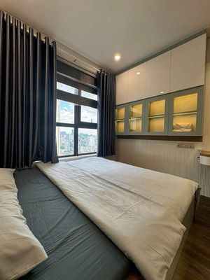 The Samland Airport-3 apartment is full of furniture. 89 m2 costs 16.5 million a month.