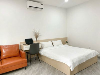 Rent the apartment a balcony bedroom, the super furniture, at Phú Nhuận