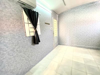 1 Super Pretty studio right at the sound bridge - 20 M2 - full interior - window