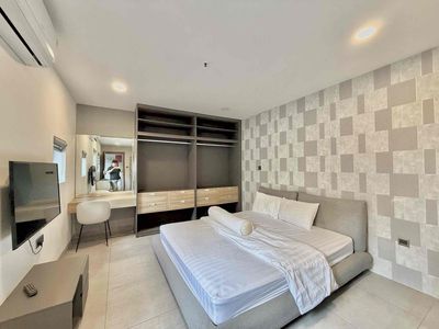 clear the elevator vault. 24/7, clear the room full of furniture right here in pxl.