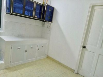 Renting apartment 100 meters 11 million.