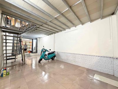 2117 Phạm Thế Hiển Rent House