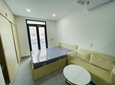 The new balconies studio is 100% blue and unef, Hong Eagle, hutech,ftu.