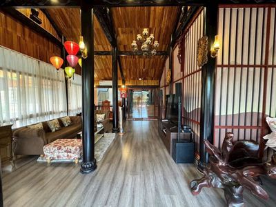 Rent the New York City mansion 650 M2 full interior.