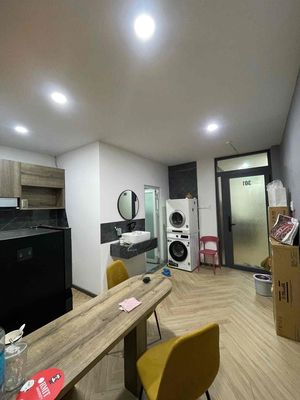 Right on the bid-for-two Lê Hồng Phong bedrooms, District 10.