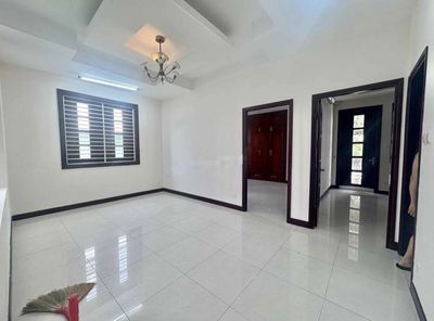 Next door to AK 8 x 20 meters 4th floor 7 bedroom is right there