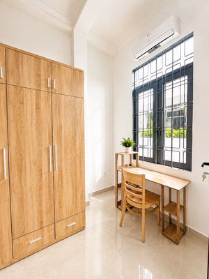 Hire a P.O.C. suite near CoopMart Nguyễn Kiệm...