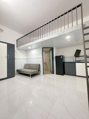 Pass service apartment, move to the top of t9.