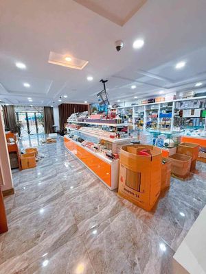 Rent a new house 14 rooms full of furniture- 120 million elevators.
