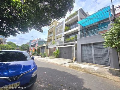 Rent a D10-Tân Phú street. Area 0.5 x 20-0-0-3, 3 bedrooms, 2 toilets