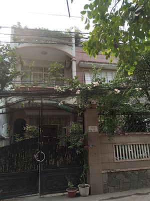 Ql13 Law College, Hiệp Bình Chánh. Twenty-eight million a day. 8 meters x 8 meters. One ground, two floors.
