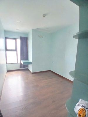 Three bedroom C/c Phú Thạnh-Nguyễn Sơn at 10.5 million a month.