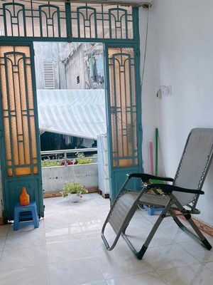 has rented the original Tân Phú house