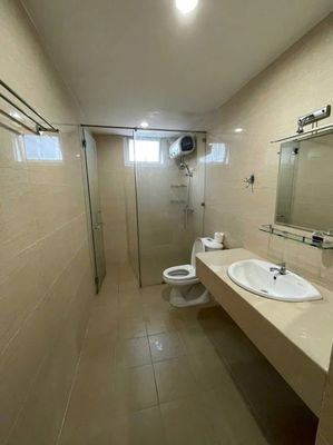 C/c Saigon Tower - rent 3 p sleeps 94 m2 at 10 million a month