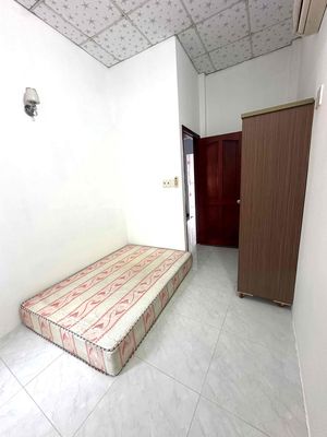 Basic interior room, now free.