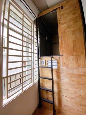 The Sleepbox is closed up and comfortable.