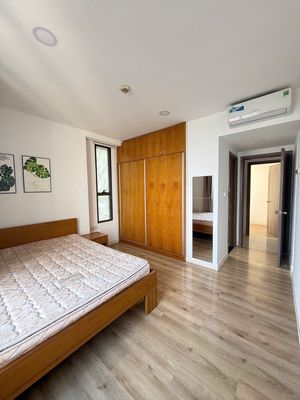 share apartment Icon 56 – room after ceremony