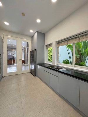 The House of Rent in the Fourth floor of the Big Full Street Bedroom is worth 27 million