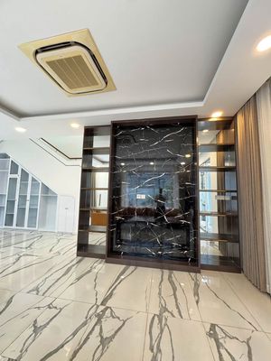 The House of Rent in the Fourth floor of the Big Full Street Bedroom is worth 27 million