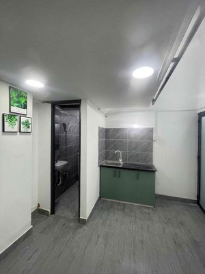 The Cộng Hoà New Room -- hk Institute -- it's only 3 million9 dollars.