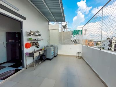 The south-of-the-art dorm is now free--for svufm, fpt only 800 meters, air conditioning 24 hours