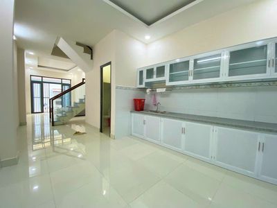 New rooms, cheap prices, furniture. Face Hospital 175 Nguyễn Kiệm