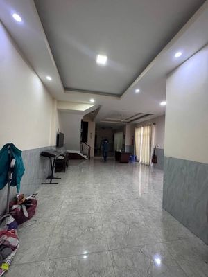 Nice villa, 9 to 8 x 24 - 1 3th floor.
