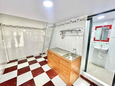2M high guard room ready air conditioning 1 .5 km from the University of Finance