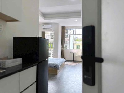 Rent a new balcony building 100 percent rise bridge.