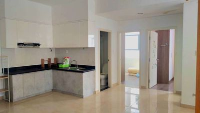I own, apartment 83 meters2, two bedrooms, corner. Get the house from 1/10.