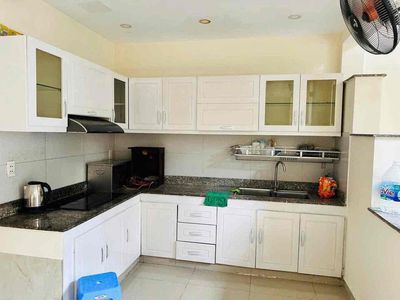 Let's rent out a new floor. Next to Lu Lu Lu Family