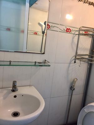 to women who are staying in Bình Thạnh tp.h. 12 m2 districts