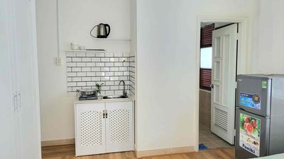 Full furniture room, elevators. Right into the House, Metro City.