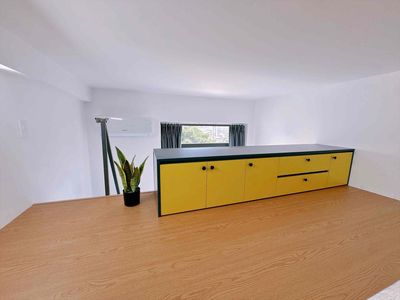 The new collection room is cheap
