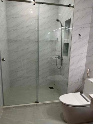 Rent a room in a house, right now 2 rooms 6 million, 4 million 25 meters.