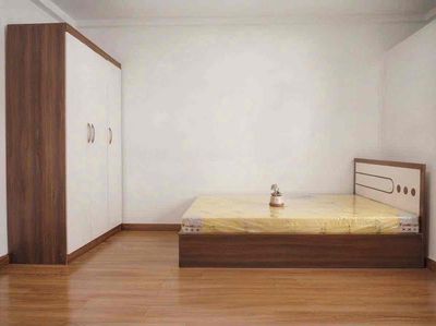 New apartment. A new bedroom near the bridge, 1.3 minutes from the district.