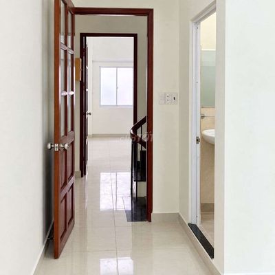House 1 .1 Center 3 bedroom 4 x 15 m Lý Phục Man Laremo Car