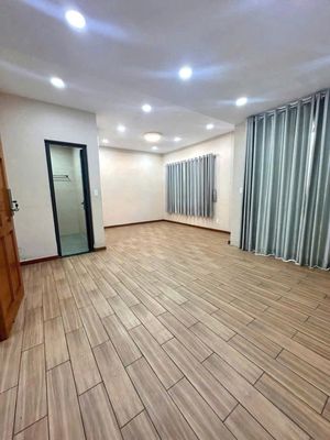 Need to rent a house to 1 202 A Nơ Trang Long-712 Q.Zq1