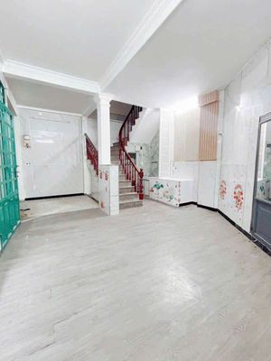 20 million out of nowhere. 7 meters to the bedroom.